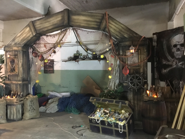 REALIZACION ESCENOGRAFICA PIRATAS