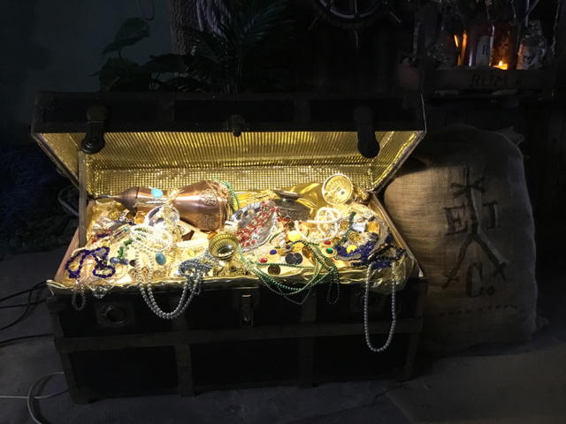 COFRE PIRATA - RETROILUMINADO - ESCENOGRAFIA